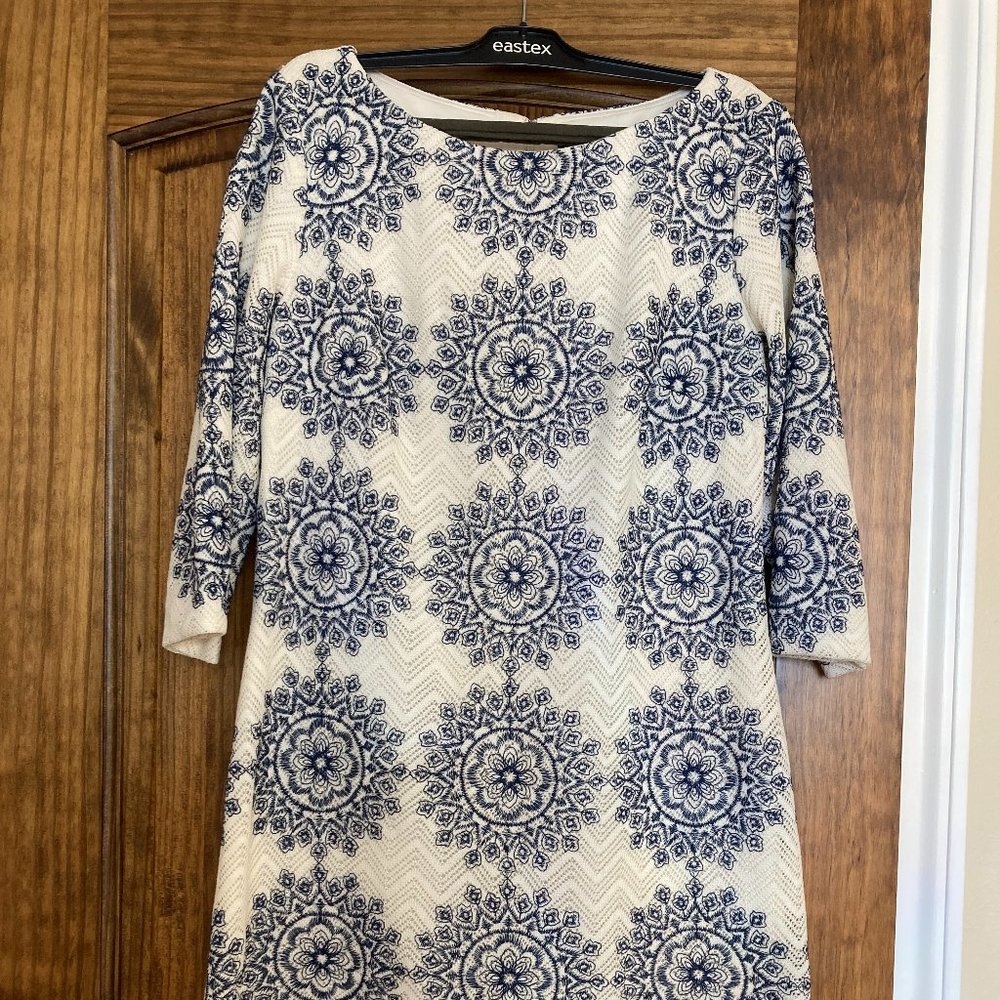 White and Blue Jessica Howard Cocktail Dress Size US 6